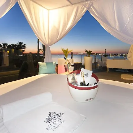 Typic Marina Playa - Adults Only 公寓式酒店 聖安東尼奧