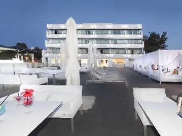 公寓式酒店 Typic Marina Playa - Adults Only 4*
